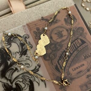 1980s 14kt solid yellow gold fancy paperclip chain double heart anklet w pearls